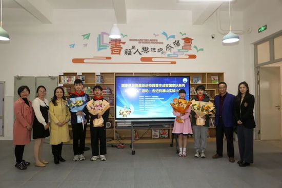 久久久久88色偷偷免费